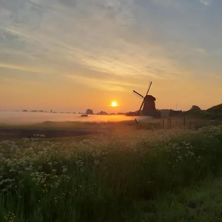 'vakantiehuisje Natuurlijk! - Nabij Molen, Meer, & Stad' بيت للعطل هورن