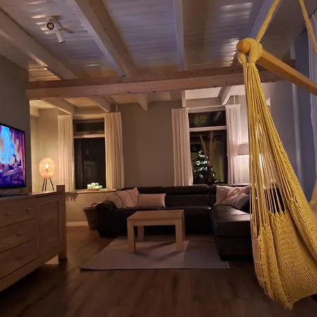 Uniek - Nabij Molen, Meer, & Stad' Prázdninový dům Hoorn (North Holland)