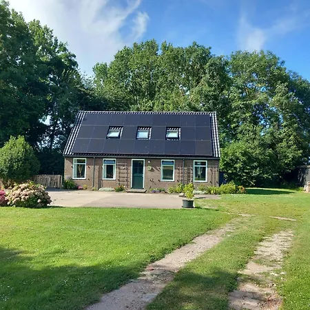 'vakantiehuisje Natuurlijk! - Nabij Molen, Meer, & Stad' بيت للعطل *